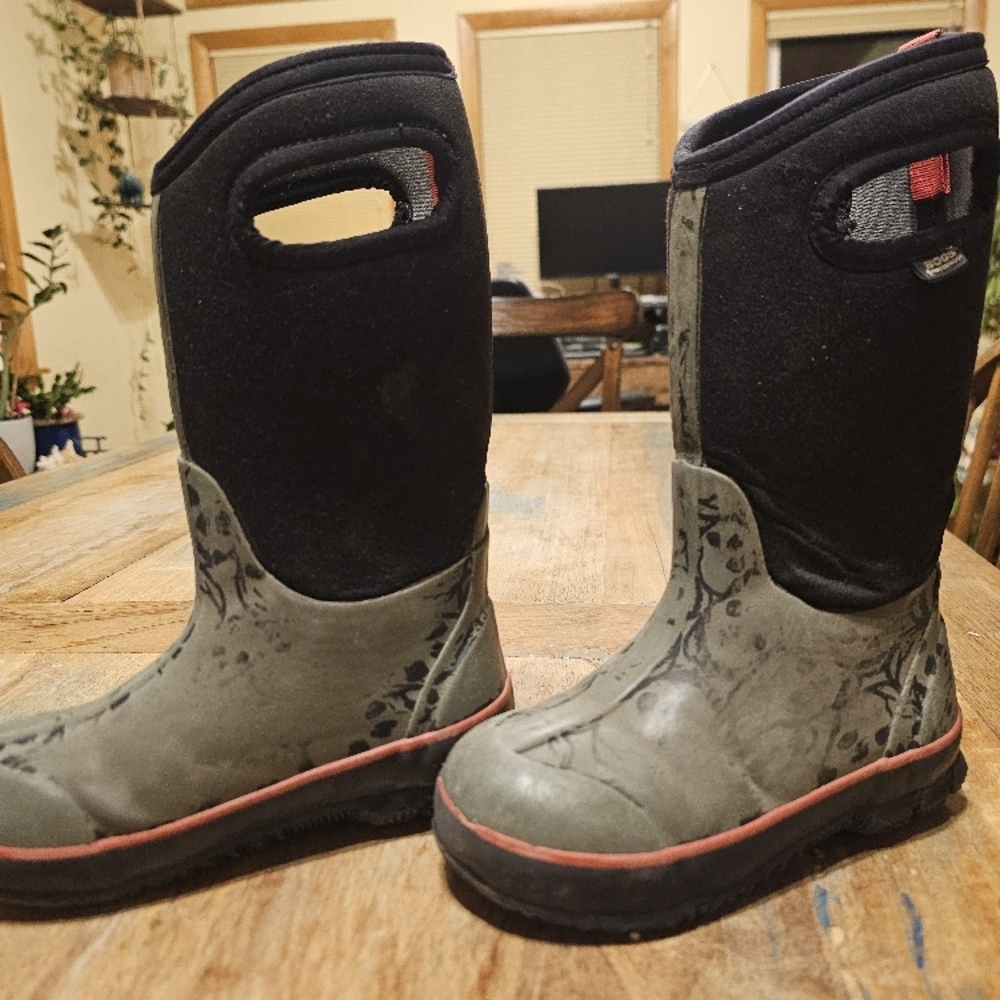 Bogs Black and Gray Rain & Snow Boots